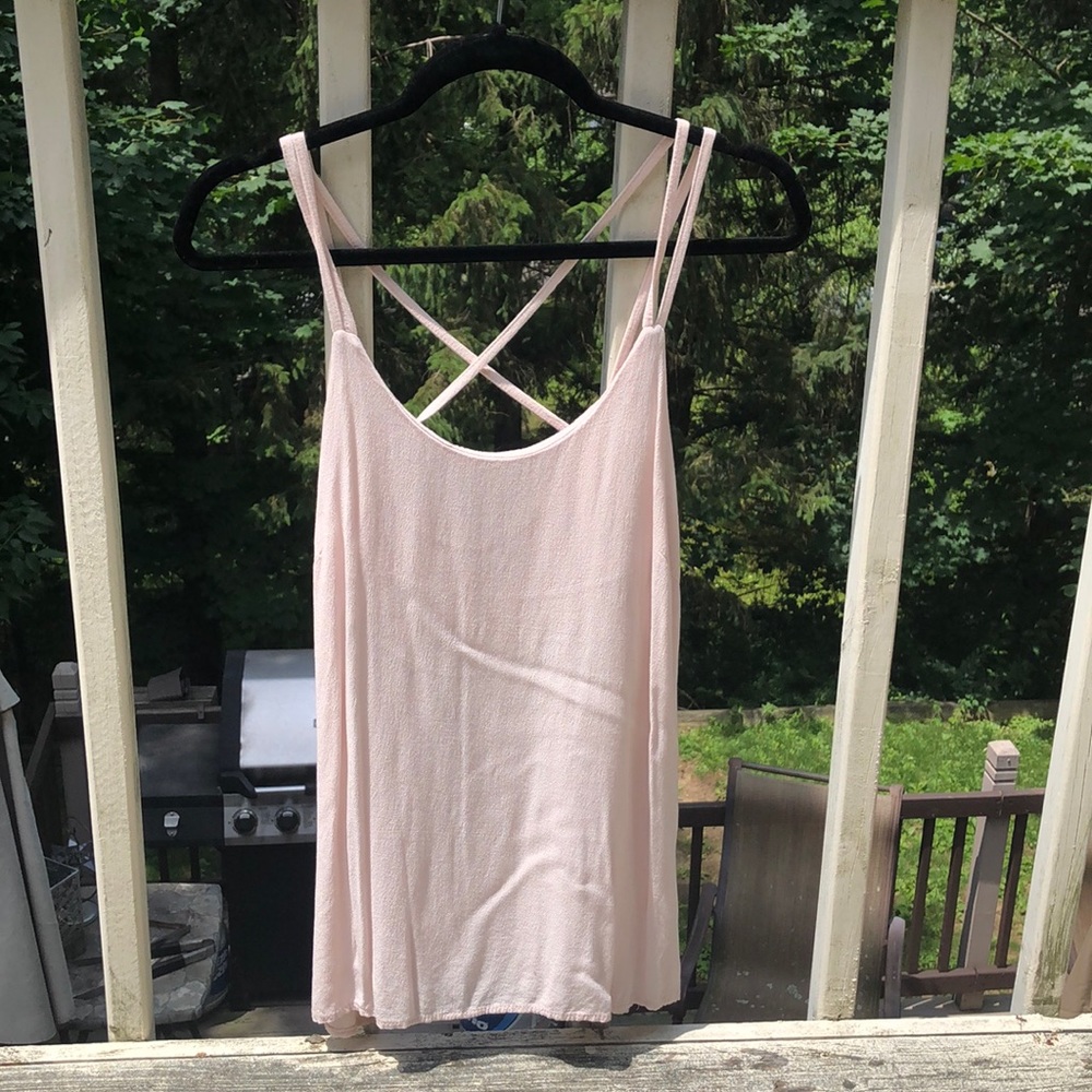⛄️Baby Pink Strappy Tank⛄️